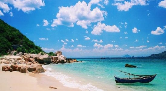 bai-long-thuy-phu-yen