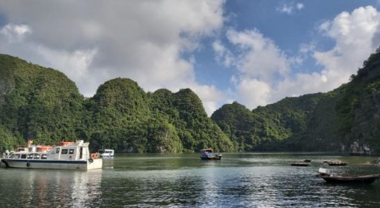 Làng chài Việt Hải&nbsp;