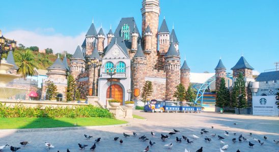 Khu vui chơi giải trí Vinwonders